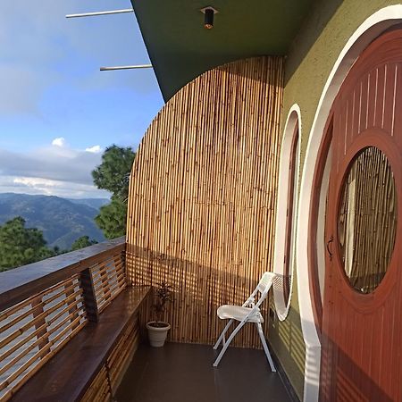 Himalayan Hobbit House Hotel Алмора Екстериор снимка